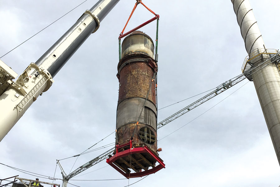 Cortland lifting slings used in a mining application