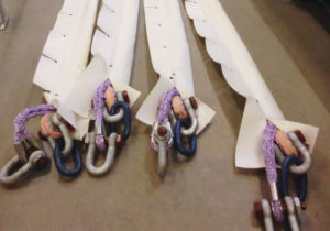 Mooring lines with strum suppression
